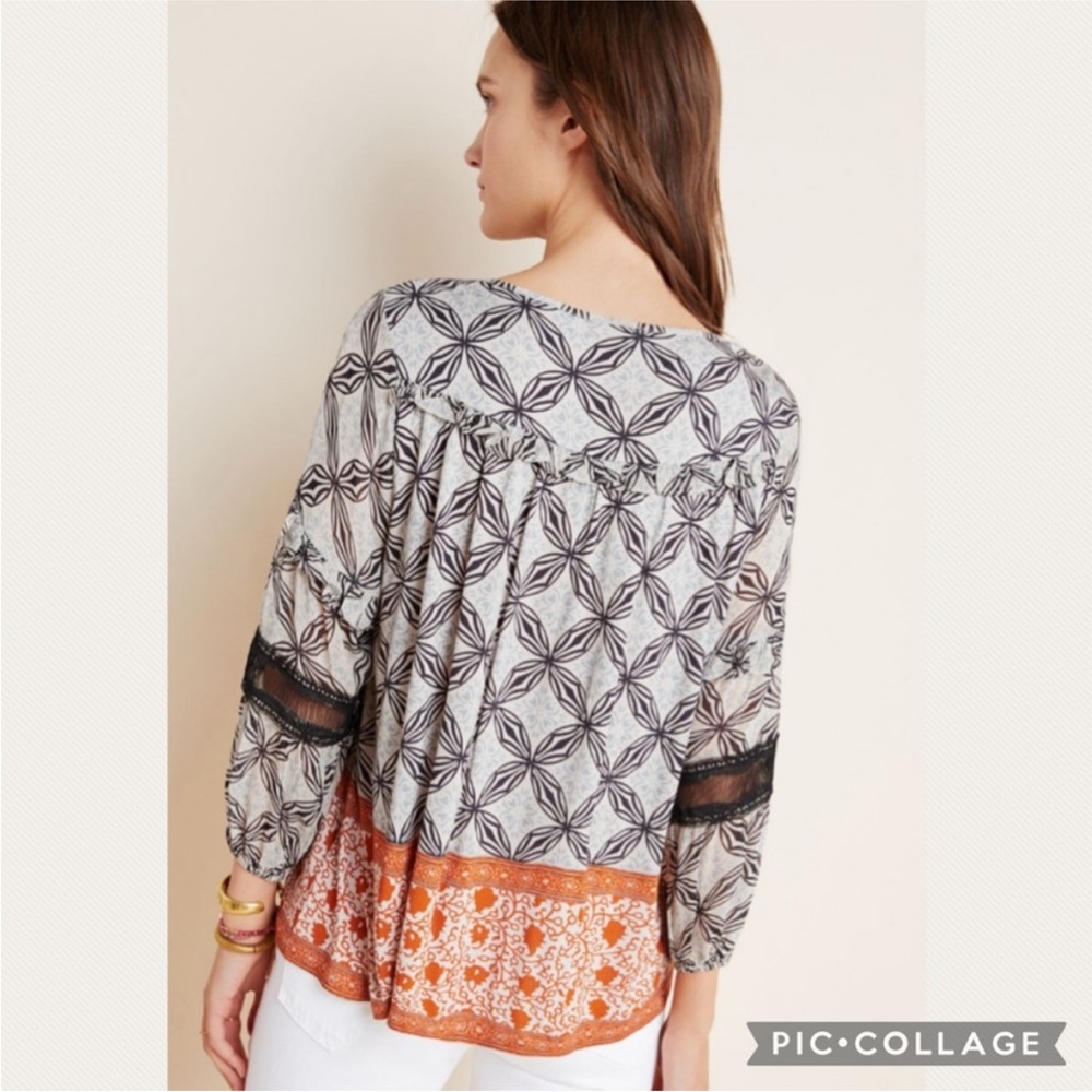 5/$25 Anthropologie Terri Embroidered Top - Picture 4 of 10